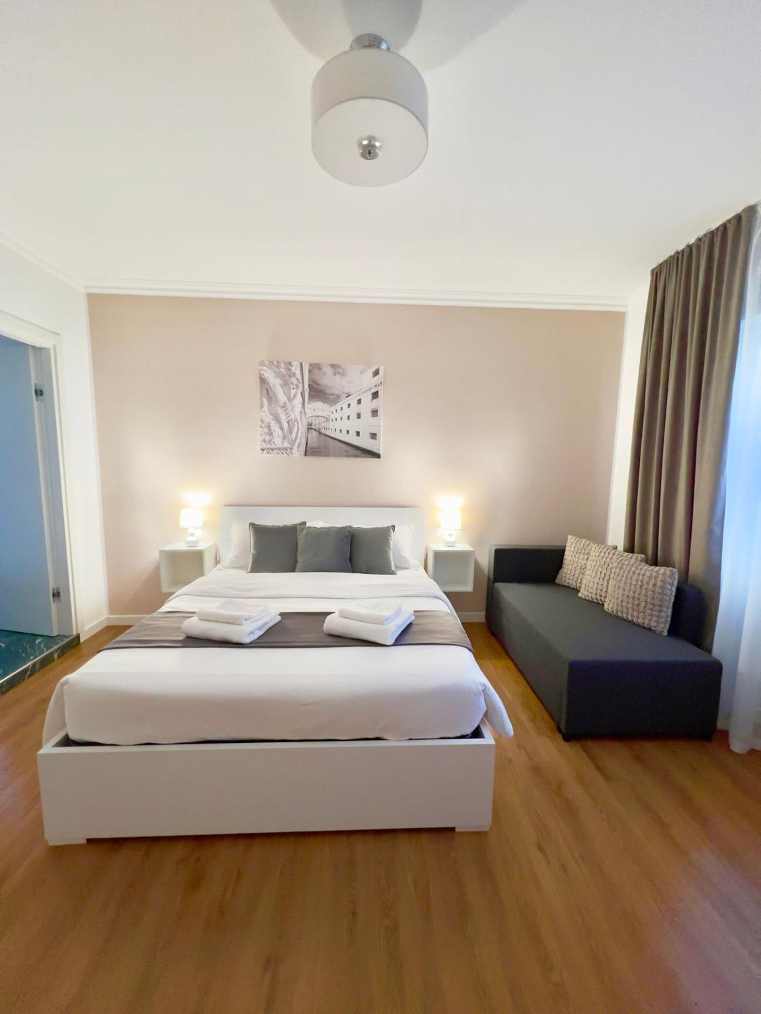 Corso Venezia Apartment *